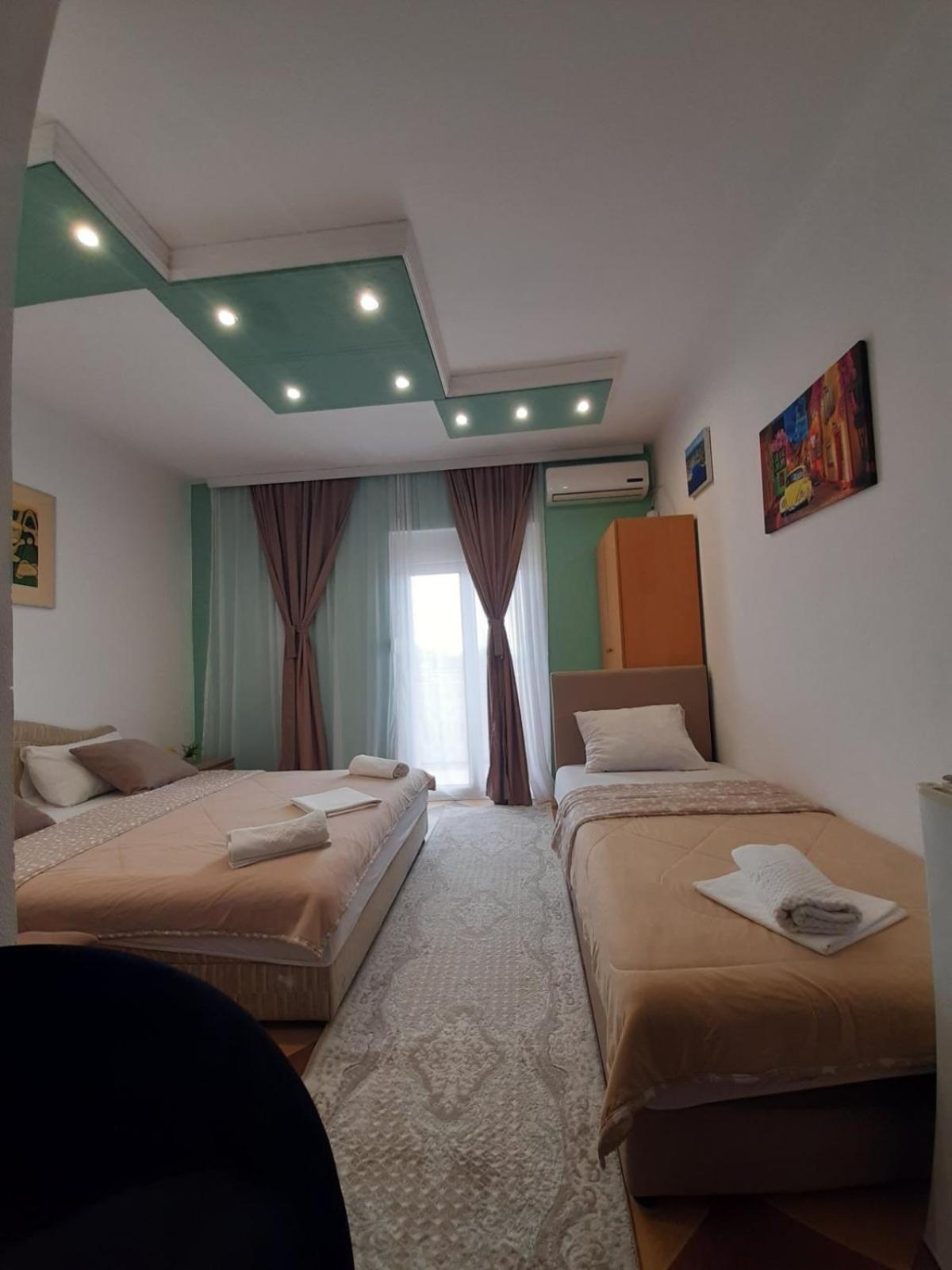 Becic Apartments Улцинь Экстерьер фото