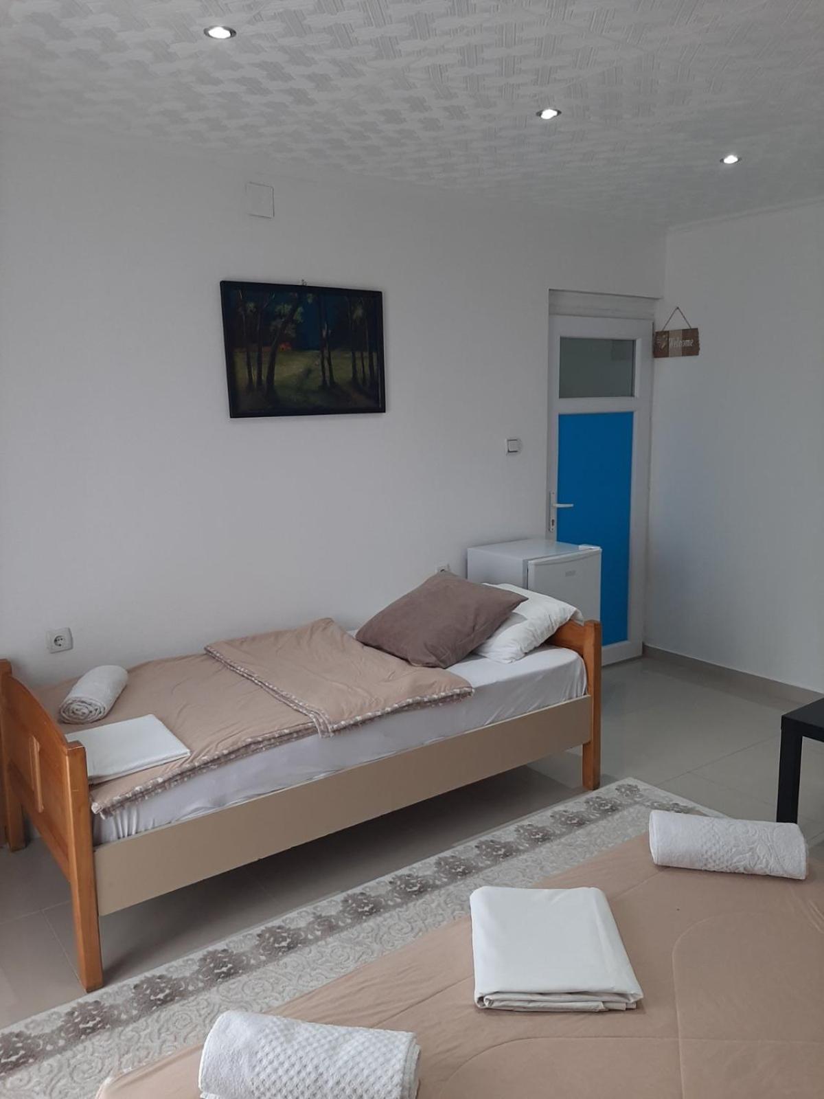 Becic Apartments Улцинь Экстерьер фото