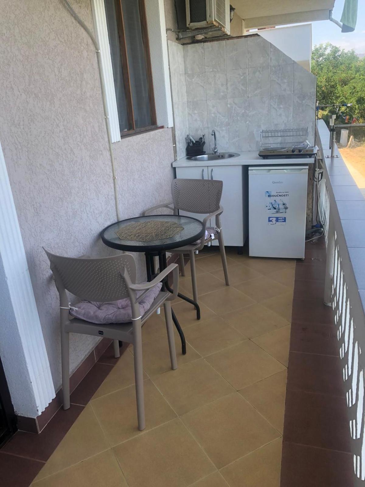 Becic Apartments Улцинь Экстерьер фото