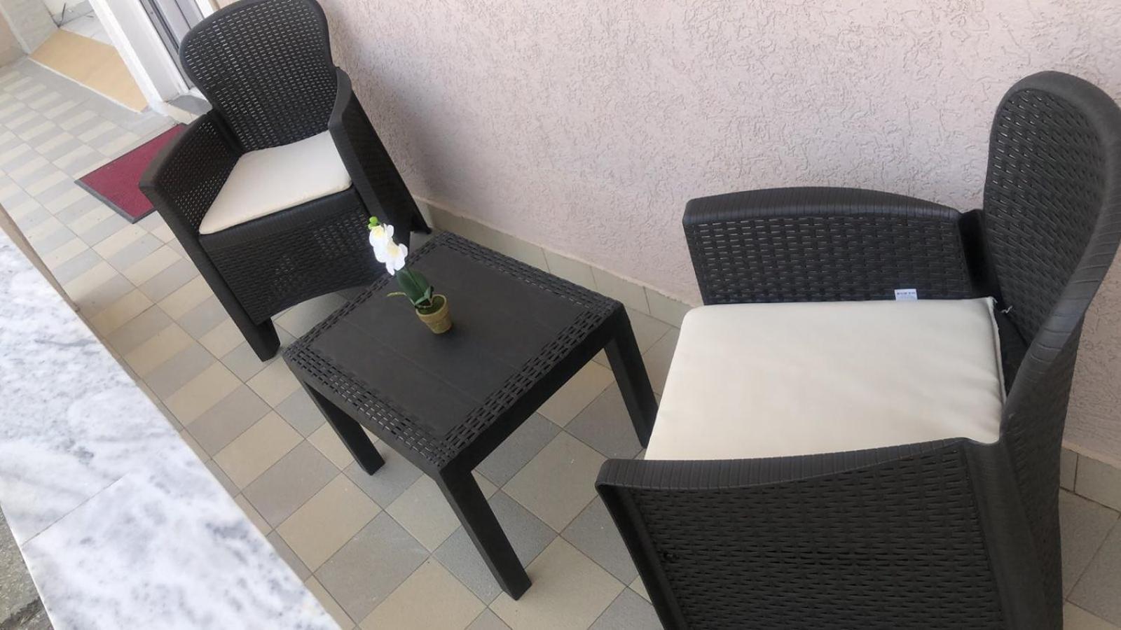 Becic Apartments Улцинь Экстерьер фото